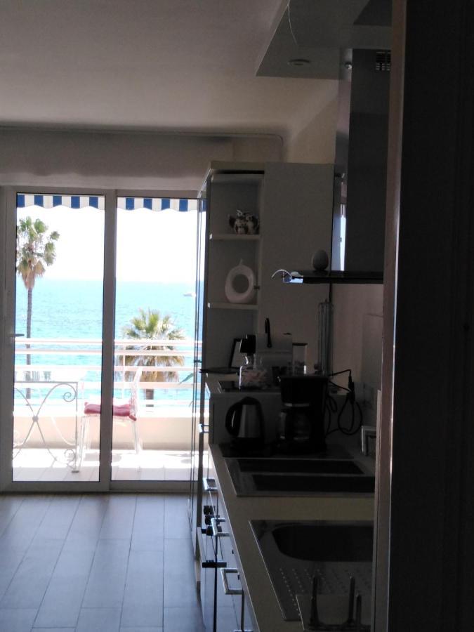 Le Palais Du Tropique Appartement Vue Mer 5E Etage Avec Ascenseur Juan-les-Pins Luaran gambar